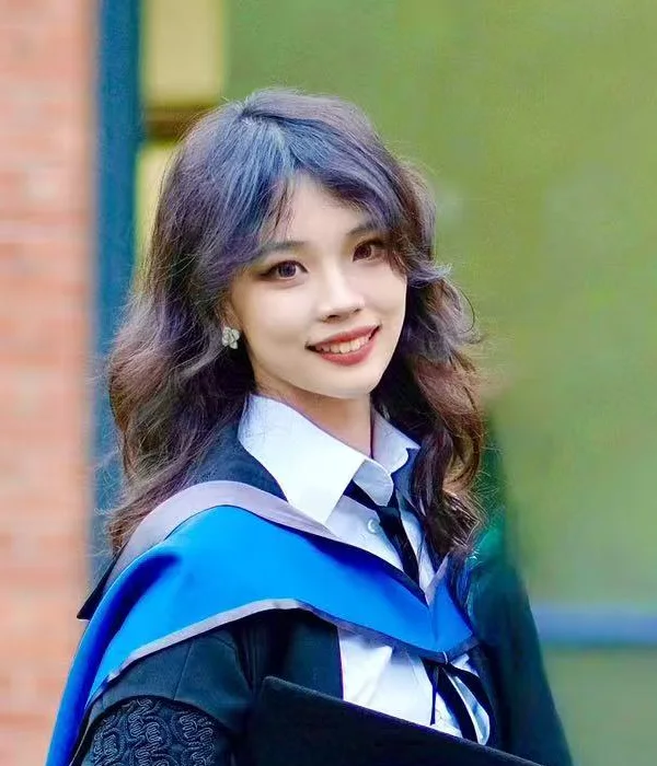 Xinyue Fu肖像